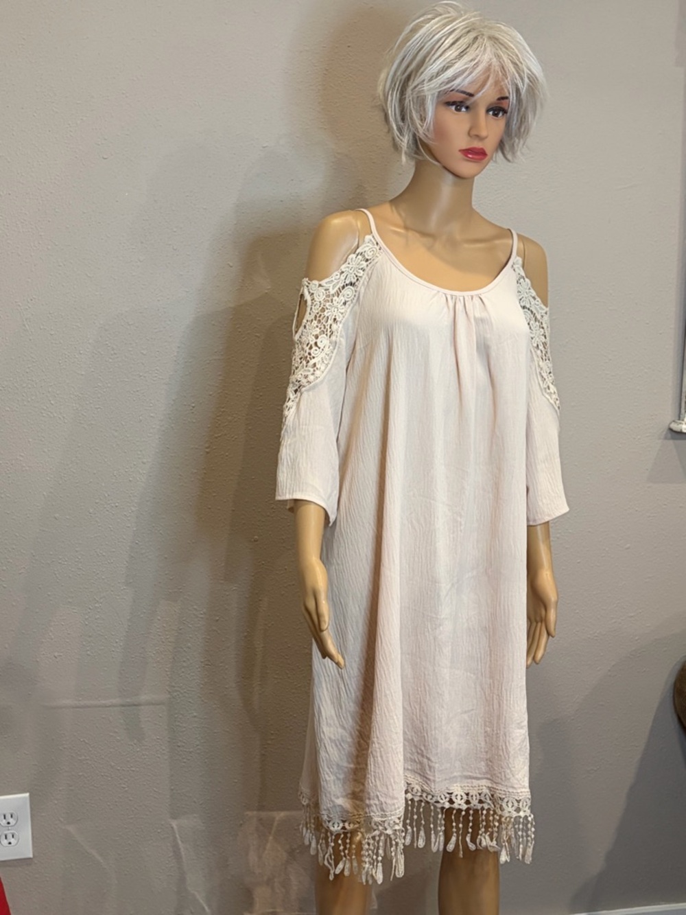 Cold-Shoulder Lace Trim Boho Dress in Light Blush